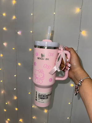 The Stanley x Hello Kitty Quencher | 40 OZ | Pink | Special Edition